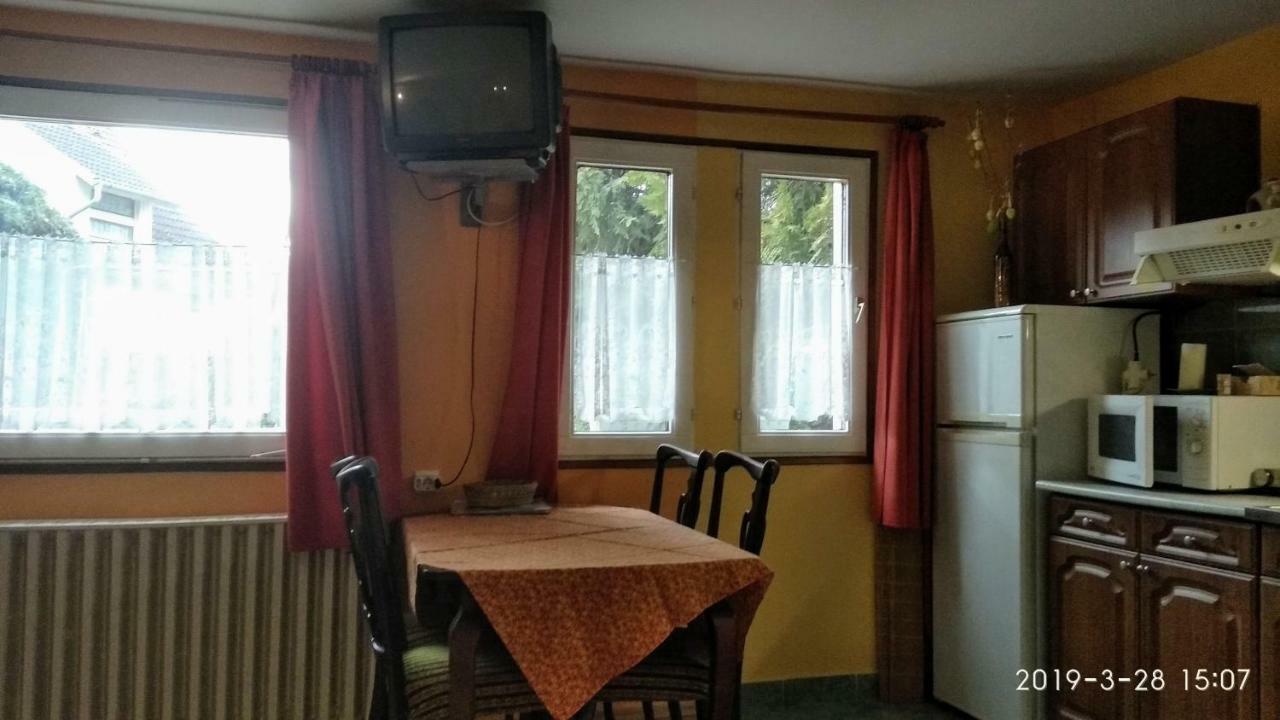 Naszaly Kapuja Vendeghaz Lejlighed Kosd Eksteriør billede